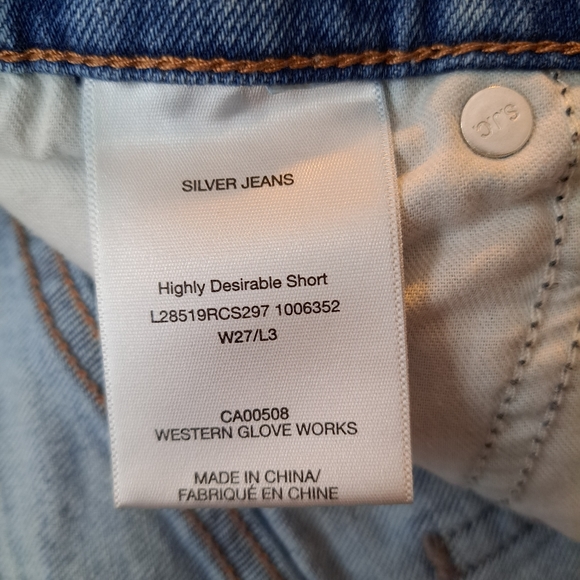 High waisted Silver Jean short. - Picture 3 of 4